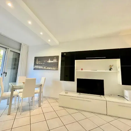 Apartment Premium Mono C4